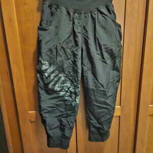 Zumba crop pants size S